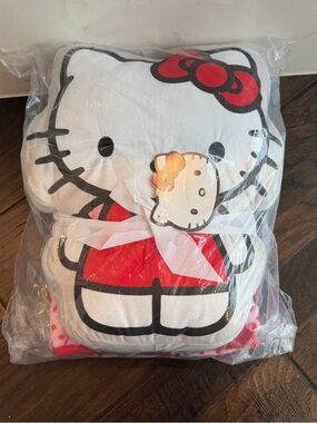 Hello kitty plush pillow and throw set